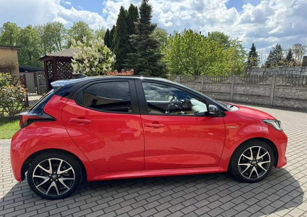 Toyota Yaris cena 72900 przebieg: 11000, rok produkcji 2021 z Dobczyce małe 232